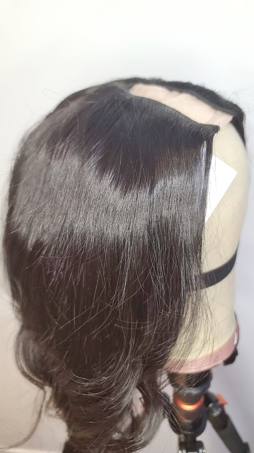 20” U-PART Wig Natural Black 180% Density Silky Straight